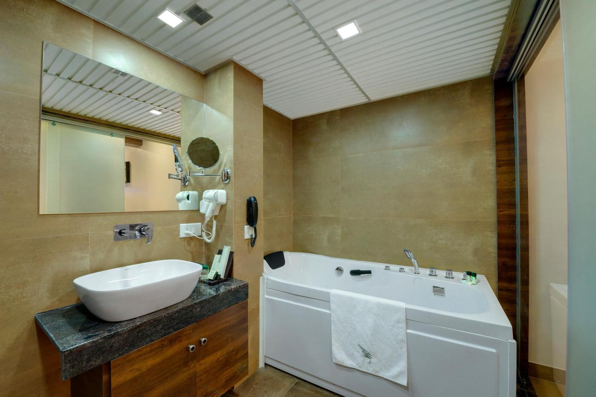 The Fern Residency, Bhuj Hotel Exterior photo