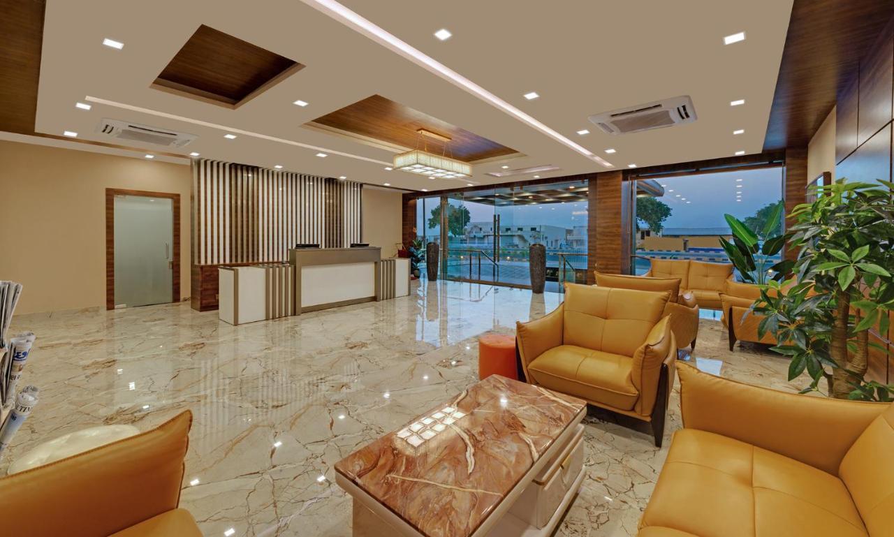 The Fern Residency, Bhuj Hotel Exterior photo